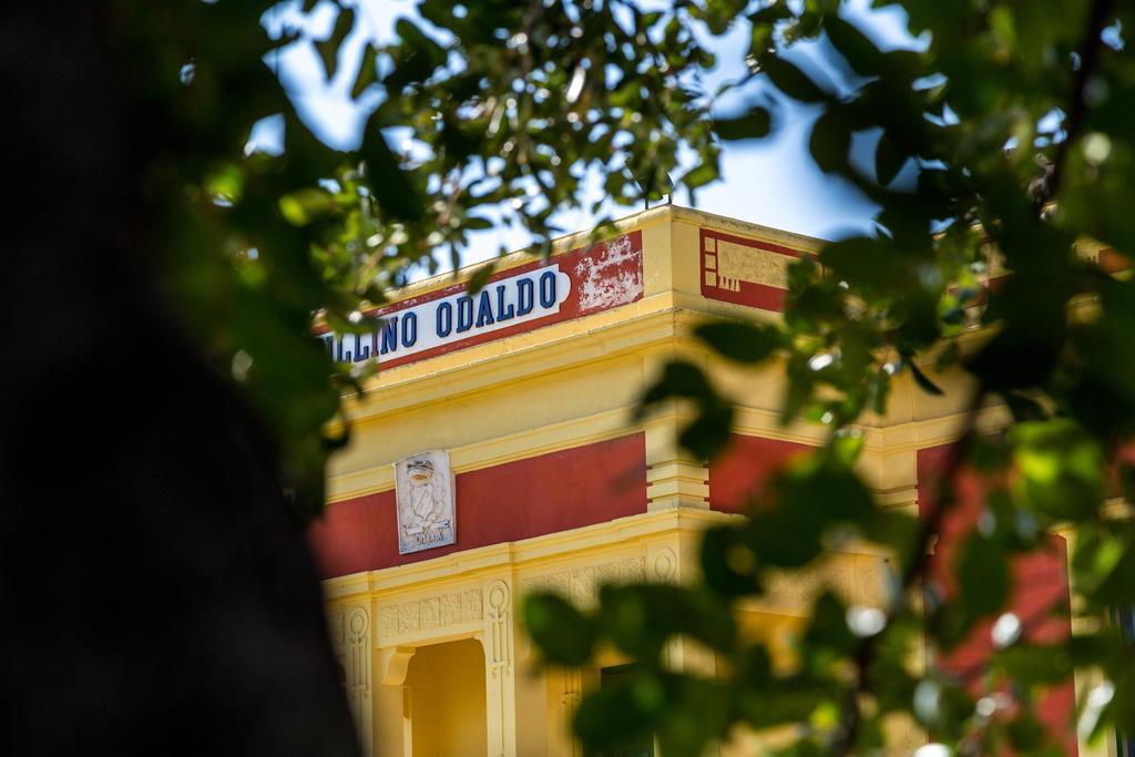 Villino Odaldo Mottola Exteriör bild
